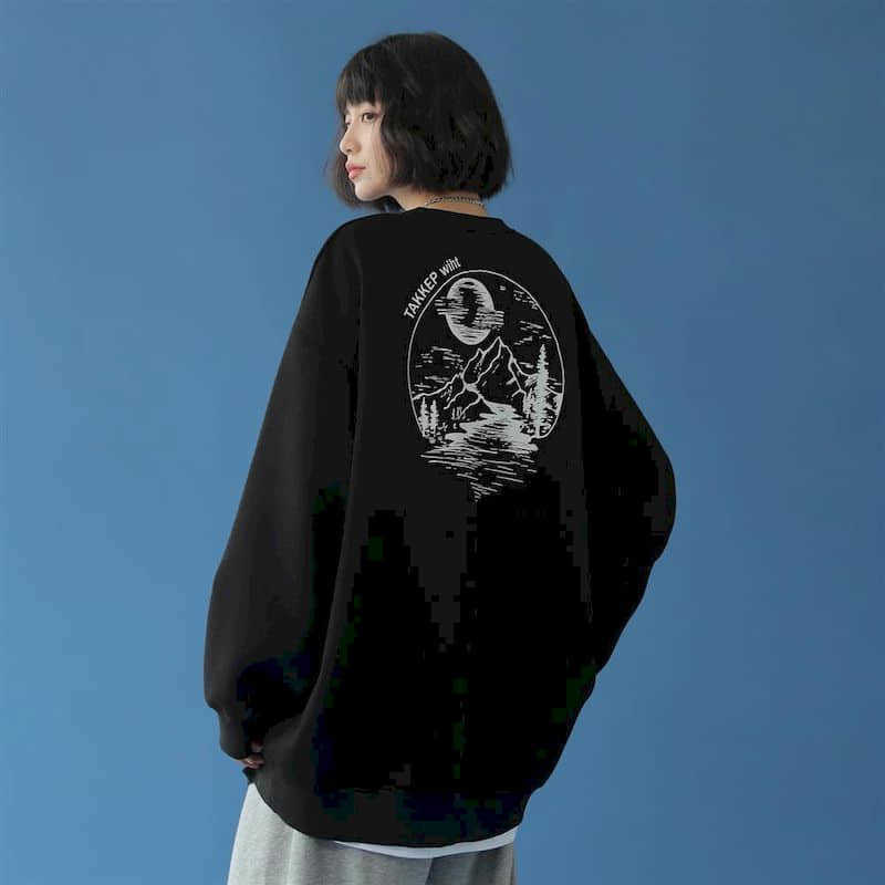 

Black pullover sweatshirt men women Korean students simple printing loose lazy style mid-length shirt spring autumn hoodies 210526