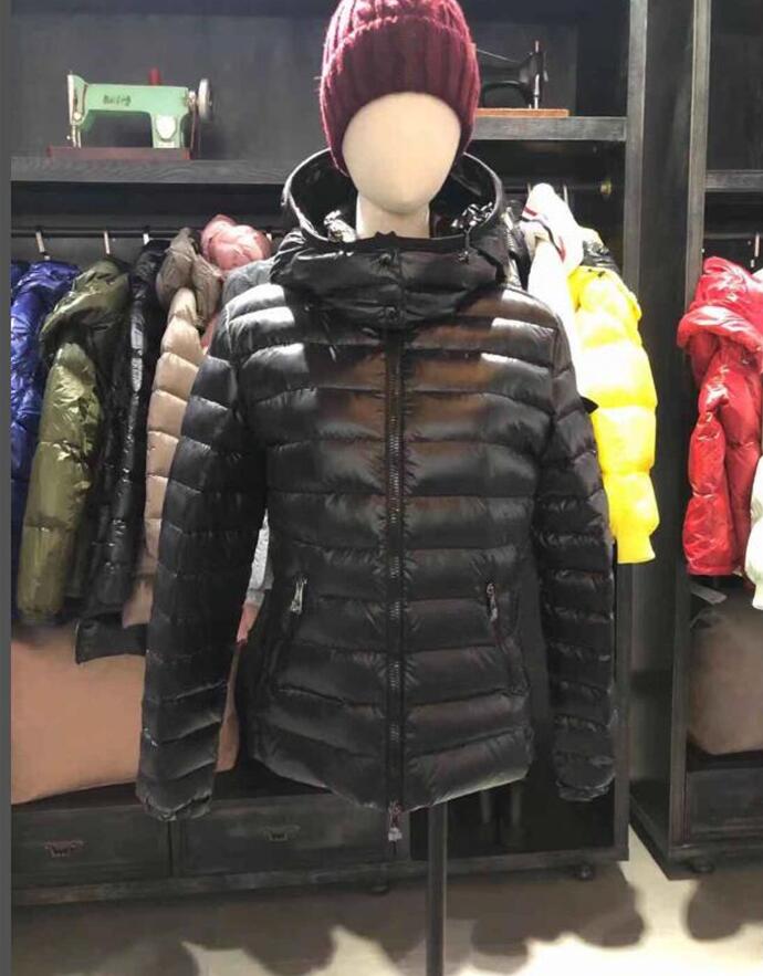 

Women Hooded Down Coat Thick Soft Warm Double Zipper Waterproof Parkas Black and Pink