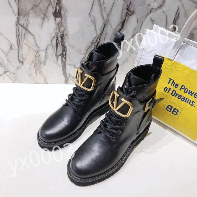 

Valentin Women Designer Boots Desert Boot Flamingos Love Real Leather Medal Coarse Non-Slip Winter ankle Shoes, 01