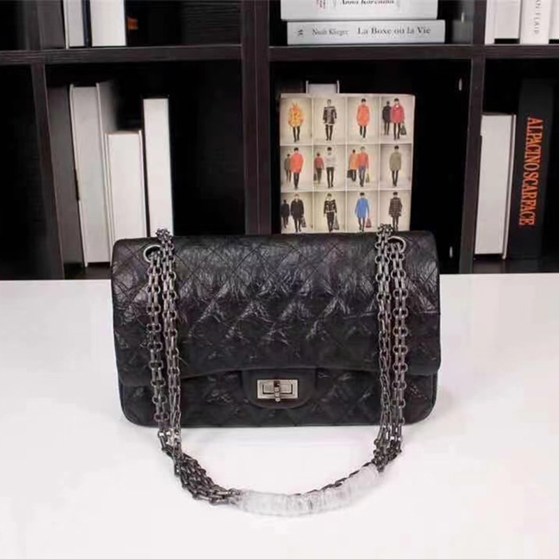 

2021 fashion chain small bag double flap Women Luxurys Designers Bagsfemale tide his joker large capacity design feeling atmosphere cowhide, Black