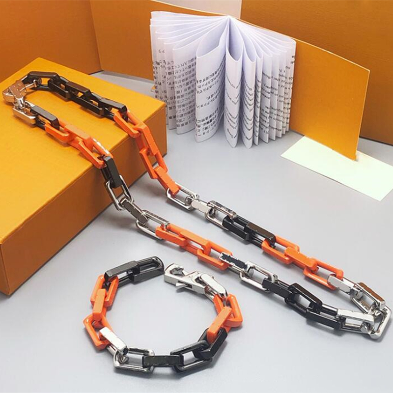 

Luxury Designer MONOGRAM Chains Necklaces Fashion Orange Titanium Steel Hip Hop Jewelry Necklace for Lovers Men Woman LA1340