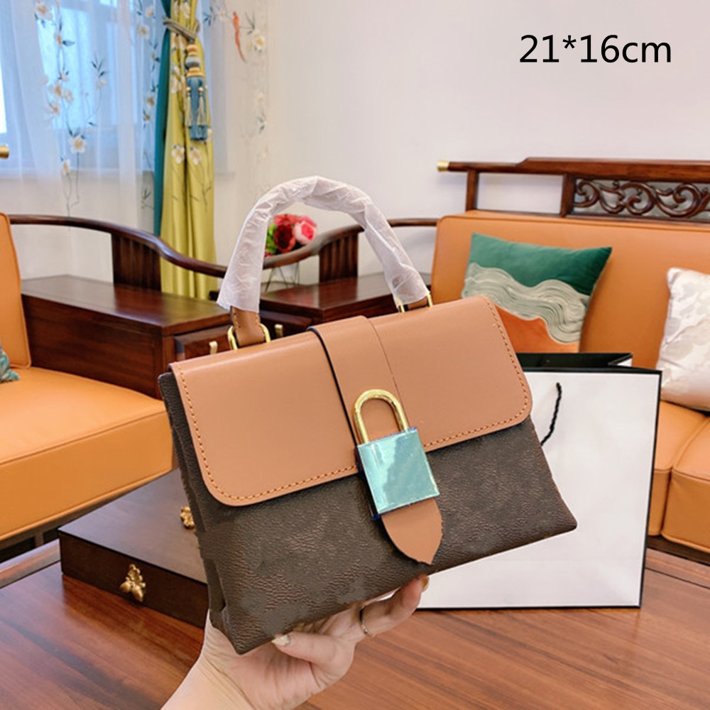 

2021 Luxury Women Purses Lock Handbags Designers Crossbody Floral Shoulder Bags with Printed Flowers Lady Small Envelope Bag L21020105, This price option is not for sale.