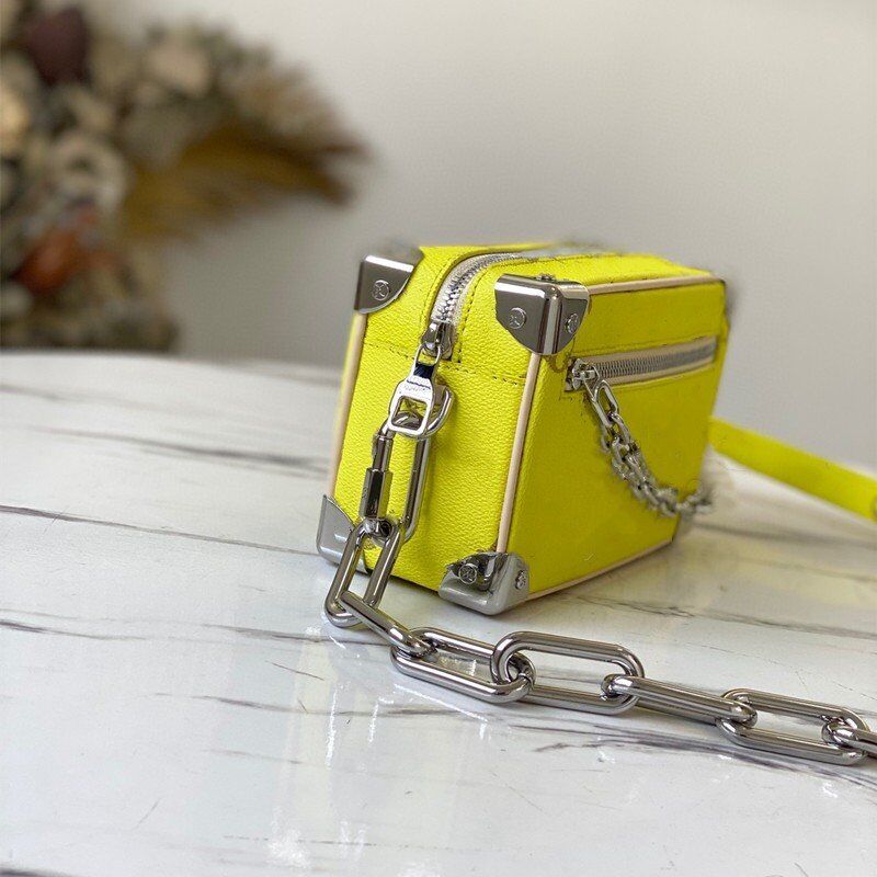 

Fashion Shoulder Bag Embroidery Handbag for Women Soft Trunk Luxury Designer Crossbody chain Bags Tote 2021 Purses Handbags LCM, Pink