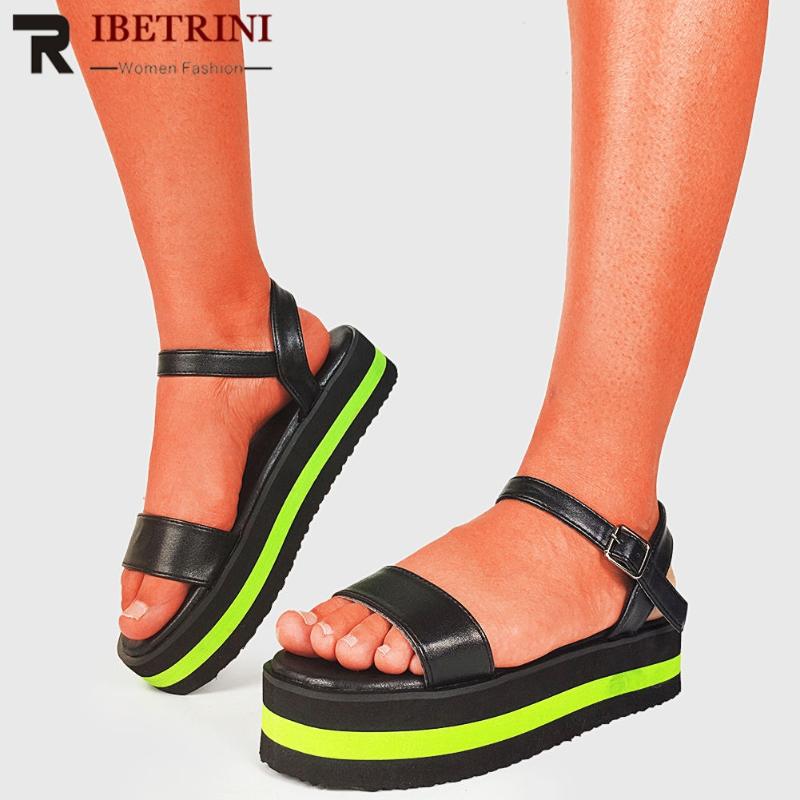 

Women Open Toe Buckle Flat Shoes Summer Color Wedges Platform Beach Sandals 2021 Casual Design, Black