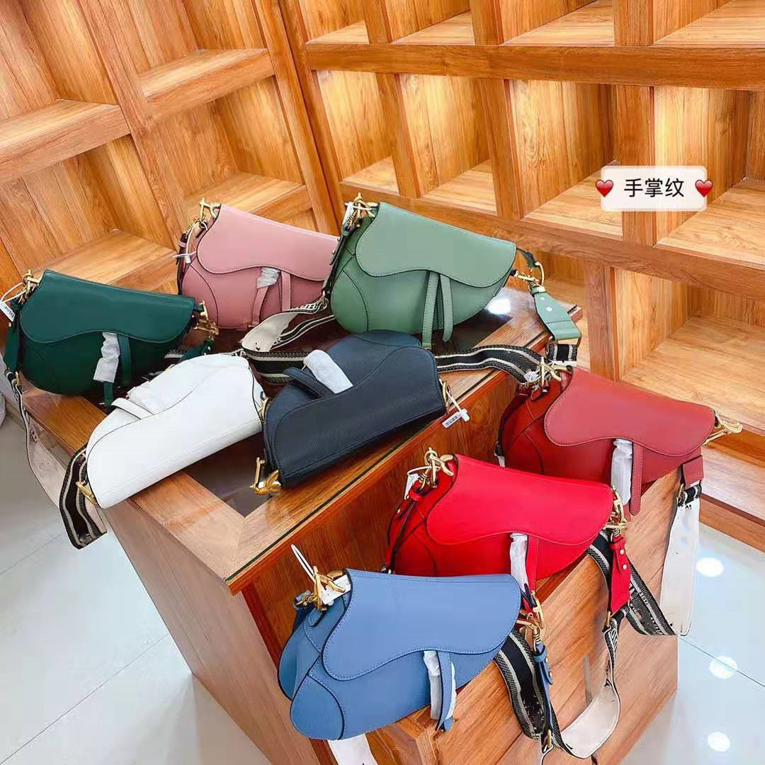 

Saddle bag high quality shoulder strap diagonal backpack handbag metal pendant single shoulder bag lady palm pattern leather