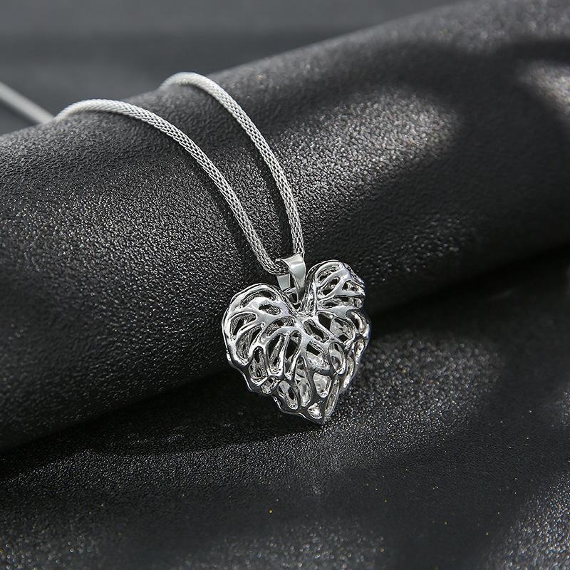 

Woman Long Pendant Necklace Hollow Loving Heart Chain Necklaces Silver\Gold Cute 2021 Unique Zircon Inside Jewelry Gift