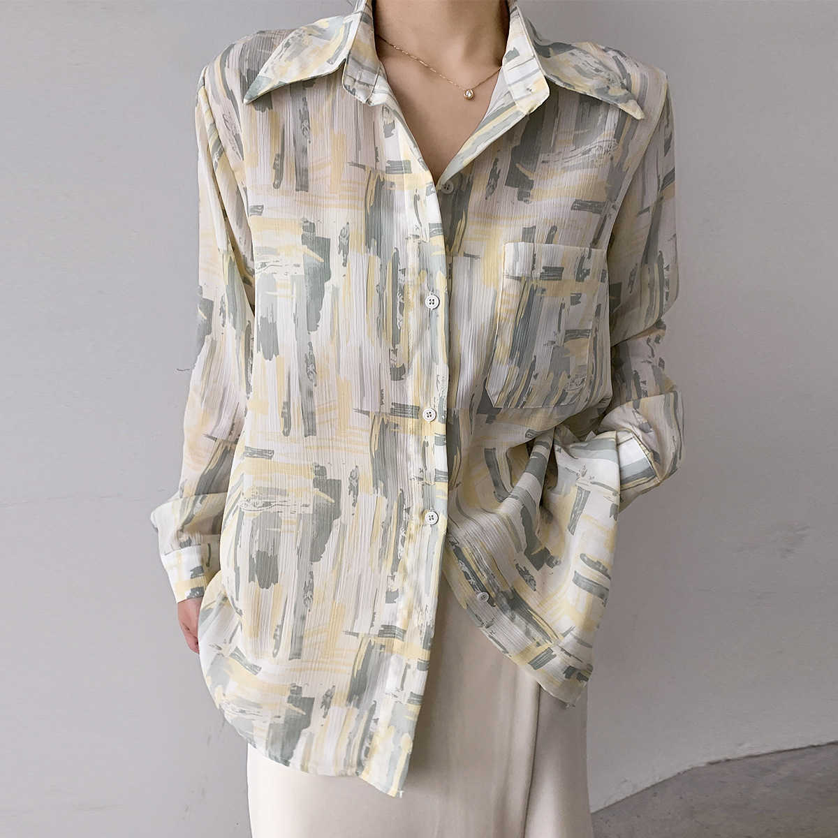 

Spring Women Retro Grey Blue Printed Shirt Female Fashion Blouse Long Sleeve Plus Size Lady Tops Blusa Feminina 210607