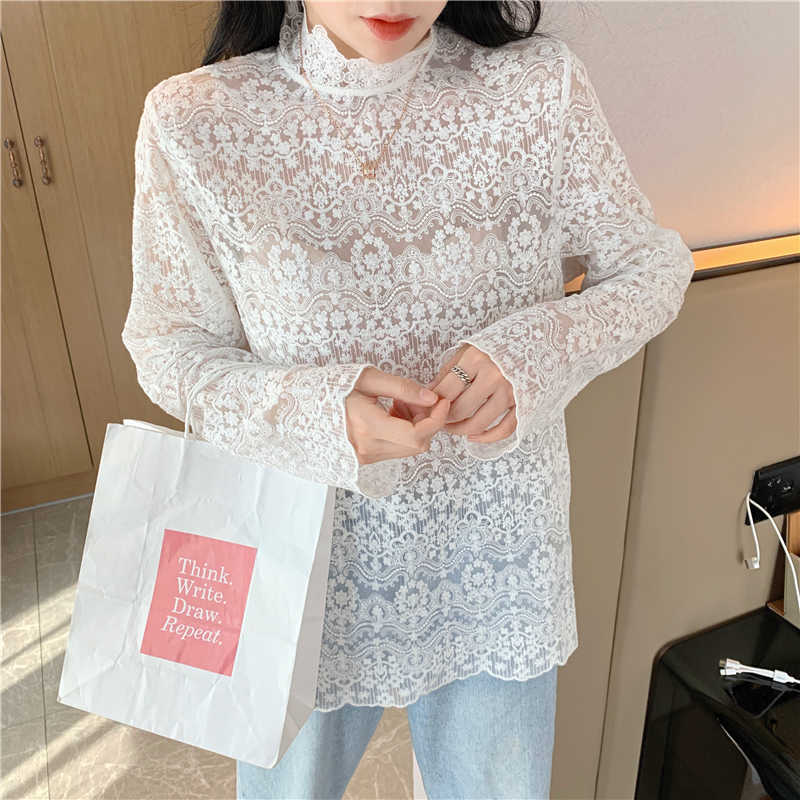 

Vintage style lace shirt Flare sleeve Hollow out White blouse Casual clothing fashion Women Tops Blusa 210601