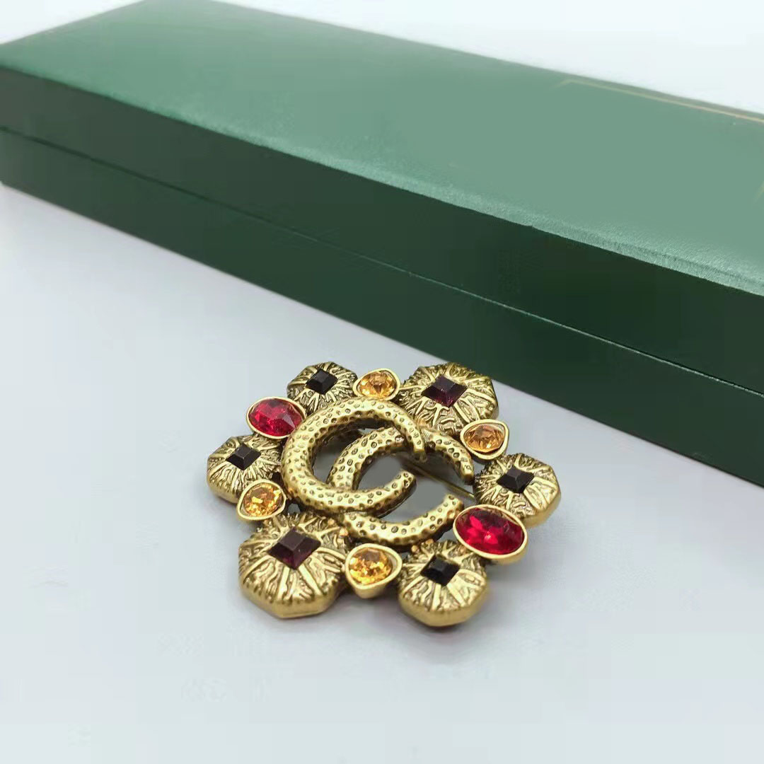

Fashion designer Pins Brooches ladies colored gems Brooch luxury party jewelry