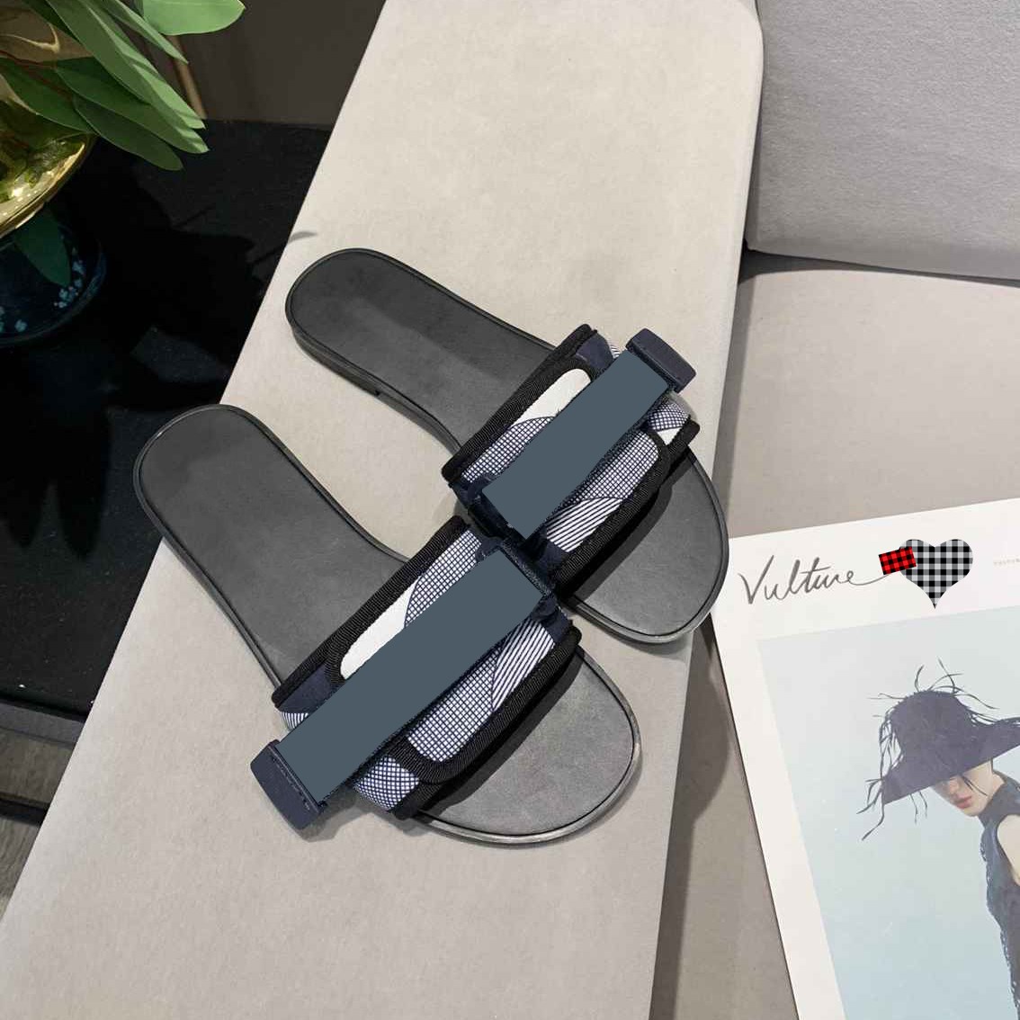 

famous designer Flat sandals women Summer beach holiday slipper Canvas and leather upper velcro flat slippers