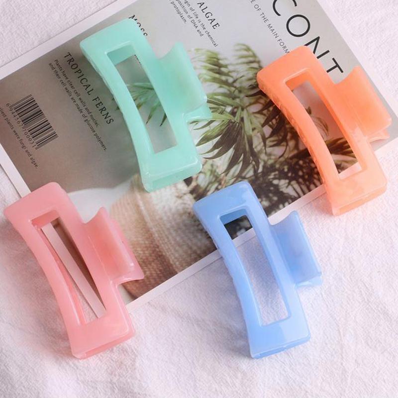 

Hair Clips & Barrettes Women Claw Clip Large Size Plastic Crabs Accessories Gift EA