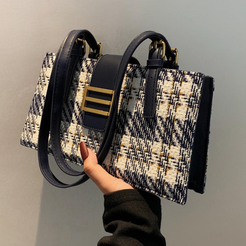

Evening Bags High Sense Bag Trendy Fashion Medium Volume One-shoulder Handbag Wild Ins Niche Design Underarm Small Square 2022