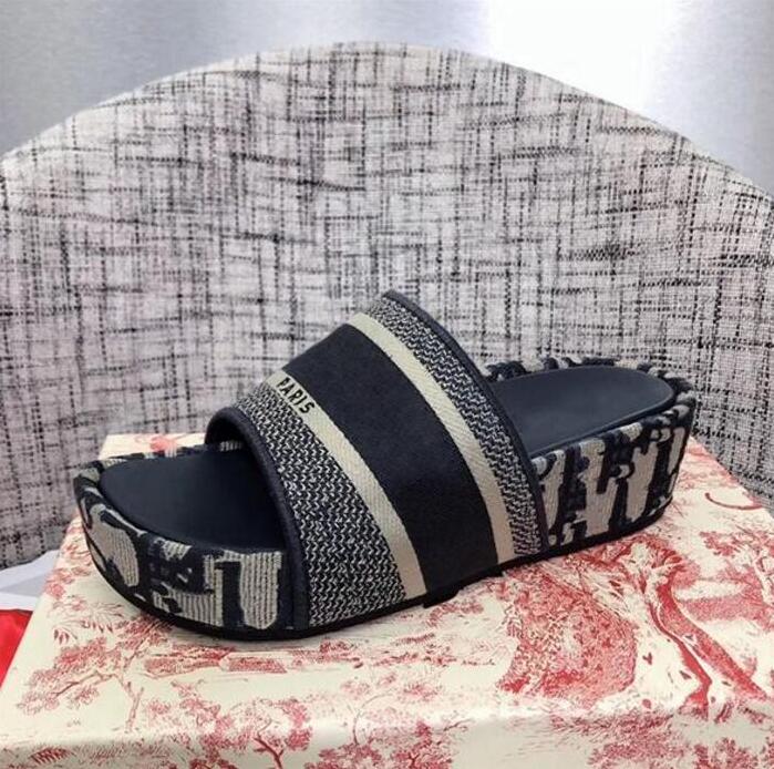 

2021 Brand Designer Dway Slides Embroidered Cotton Women Platform Sandal Fashion Dress Shoes Summer Party Beach Slipper Designers Sandals si, Black