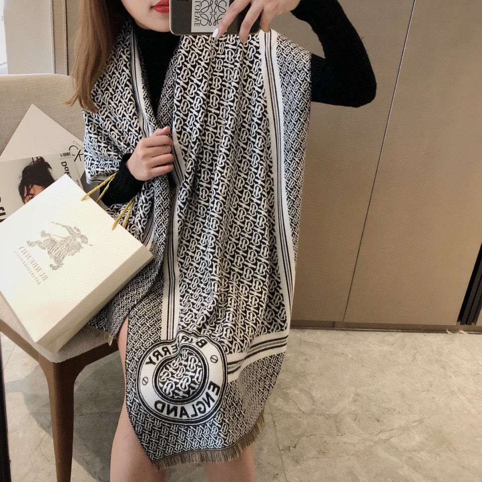 

Womens Scarf Autumn and Winter B Letter Short Beard Jacquard Scarf Versatile Decorative Cashmere Outer Wear Warm Shawl
