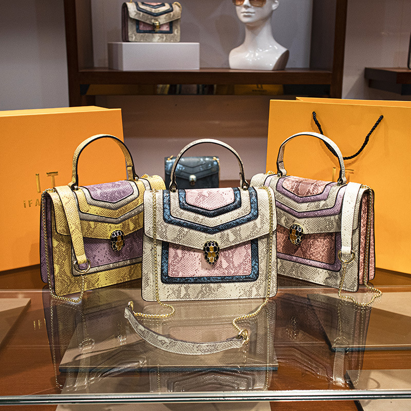 

French female bag 2021 snake print snake head chain small square bag brand shoulder messenger designer handbag, White