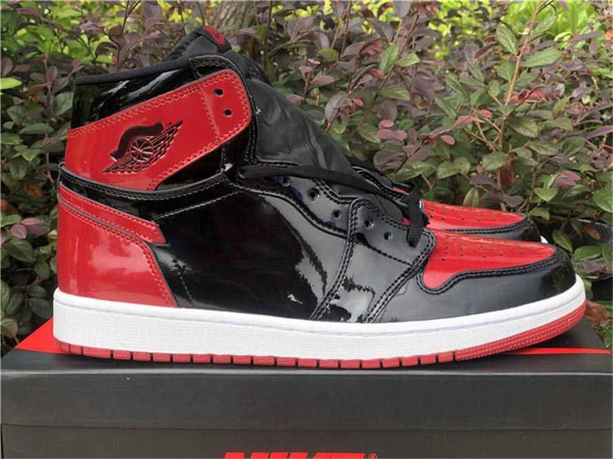 

2021 Authentic 1 High OG Bred Patent Black/White-Varsity Red Shoes Man Woman Outdoor Sports Sneakers With Original Box 555088-063