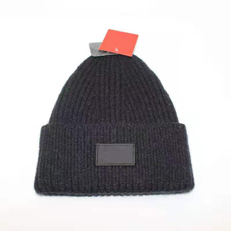 

nternational fashion beanie, bonnet, winter , knitted wool and velvet hat, thicker hood