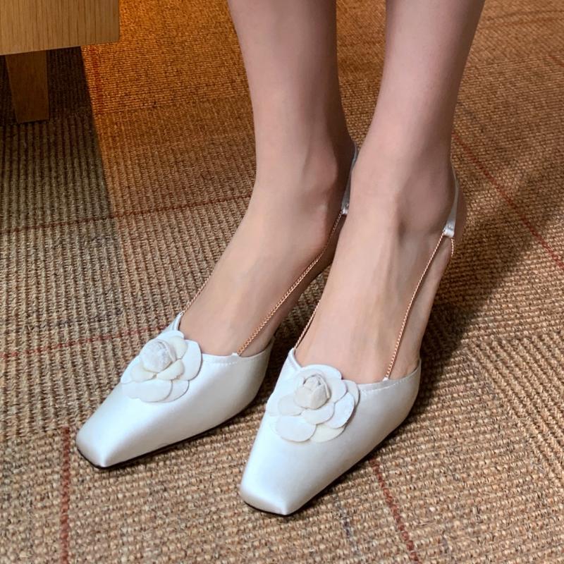 

Sandals Lapolaka Elegant Flower Design Inside Genuine Leather Outside Silk Chains High Heels Party Shoes Woman, Black 4.5cm