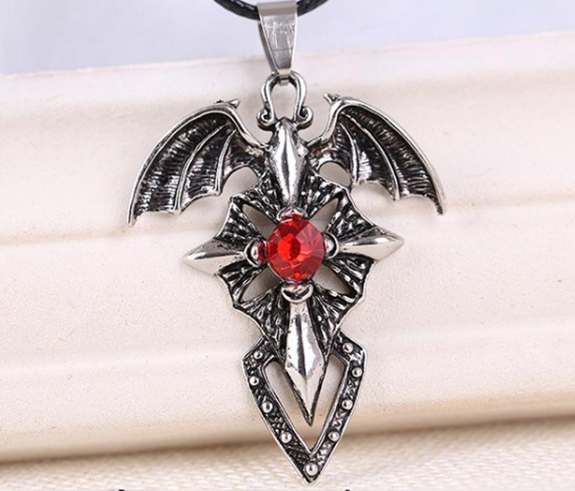 

Pendant Necklaces Men's Vampire Angel Devil Cross Wing Necklace Fashion Korean Nightmare Before Christmas Punk