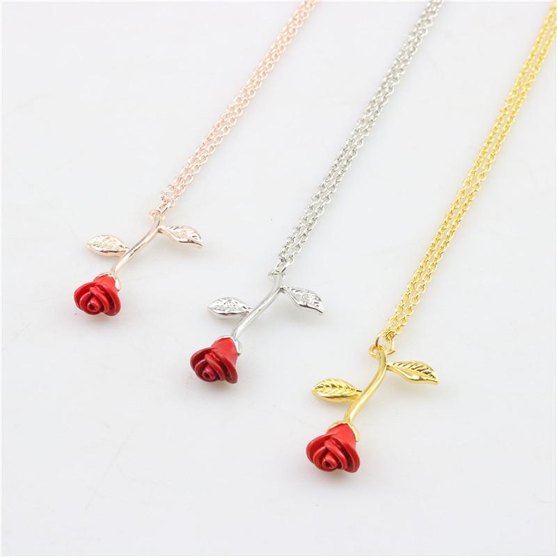 

Pendant Necklaces Romantic Valentine's Day Red Rose Necklace Charming Women's Wedding 3-Color Clavicle Chain Fashion Ladies Party Jewelry