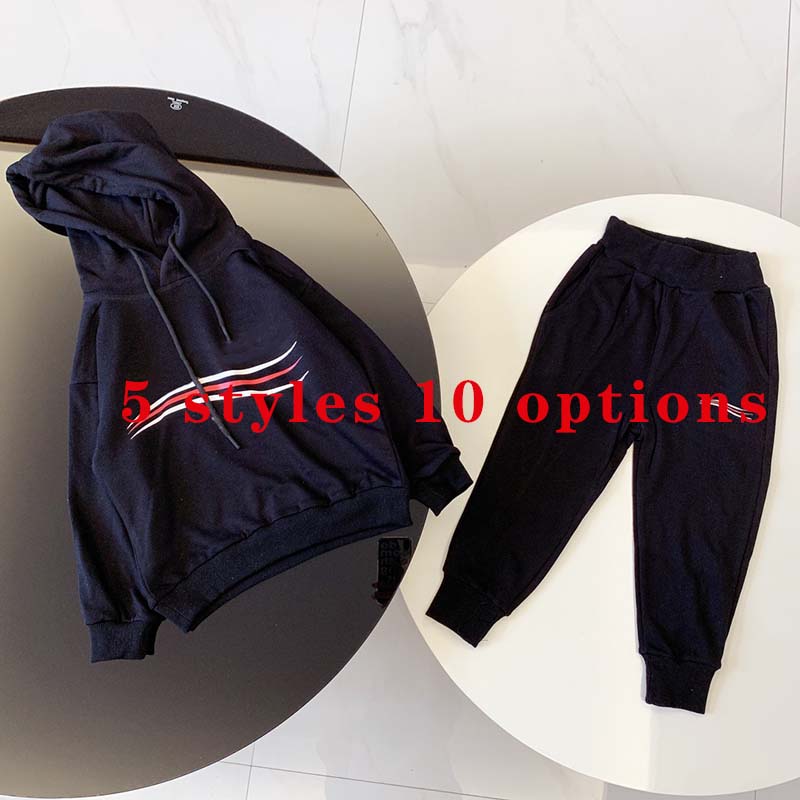 Ensembles de vêtements pour bébé Tracksuit 2 PCS COST