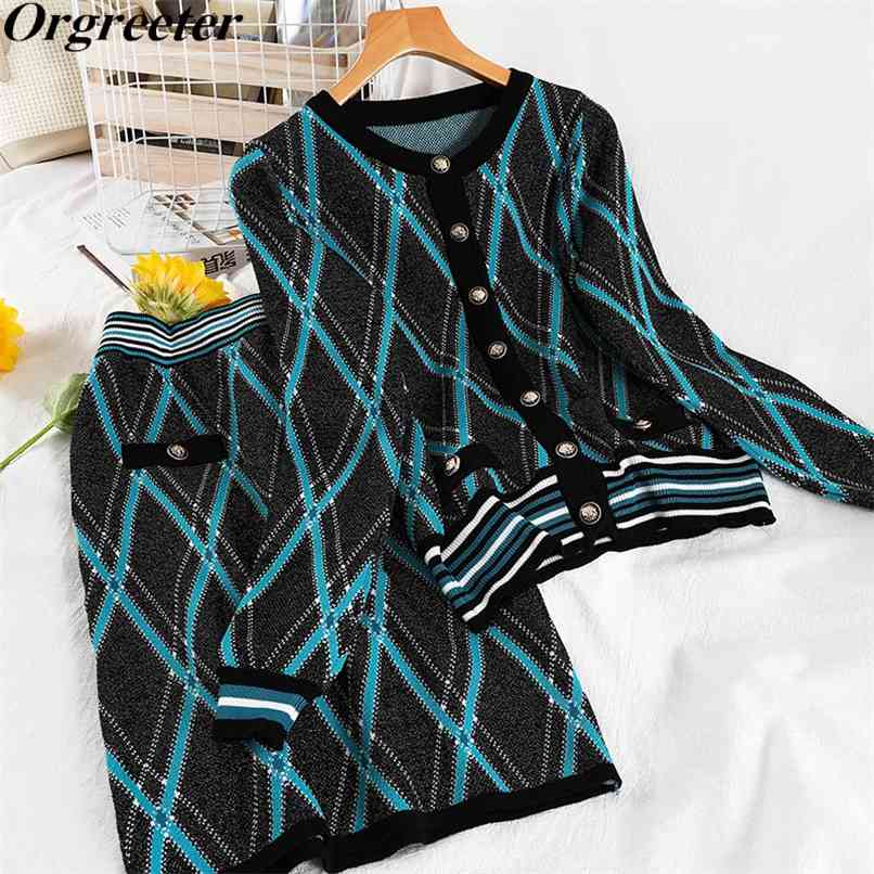 

Runway Design Vintage Plaid Knitting Sweater Suits Women Long Sleeve Single-breasted Cardigan Mini Skirt 2 Piece set 210602, Khaki