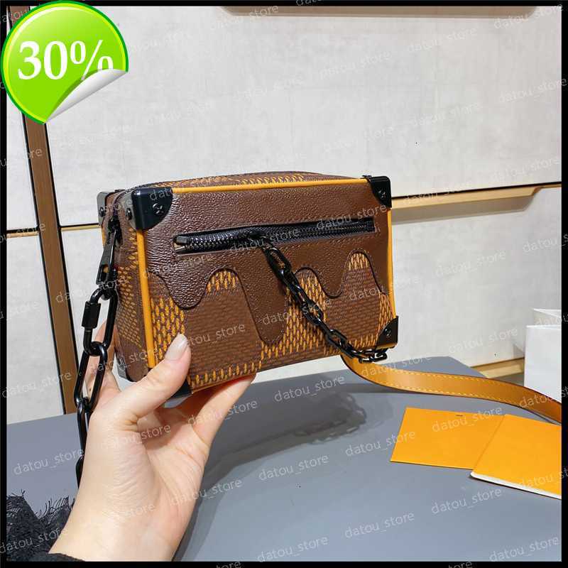 

tote bags 2021 Shoulder Bag Women Luxurys Designers s Mini Soft Trunk Case Handbags Purses Crossbody s Chain Messager Box Mens Wallet