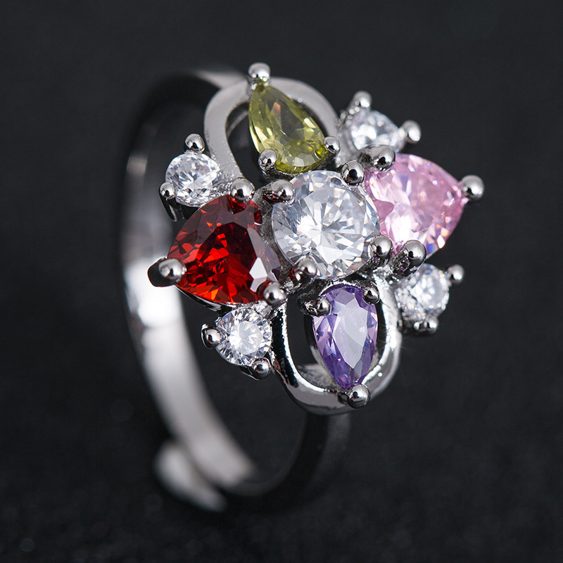 

Mens and womens RING Creative fashion trend sunflower color zircon women's headwear