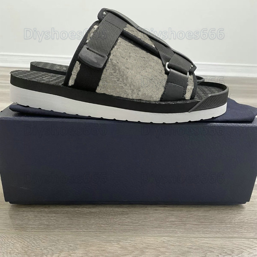 

Paris Slipper Mens Oblique Jacquard Men Sandal Slide Designer Embroidered Sandals Slippers Summer Mans Slides Loafers Italy Luxury Brand Flip Flops, Black