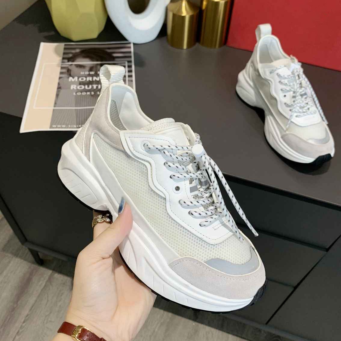 

2021 fashion arrival platformv casual shoes triple s designer spring and fall men women flat white black luxurys vintage with box