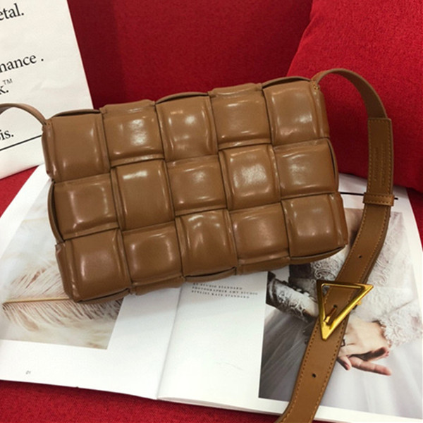 

2021 Fashion leather Chains bag Ladies Luxury Handbags Designer Graffiti Famous Brand Bags For Women Small Plain Crossb handbag, Make up the difference