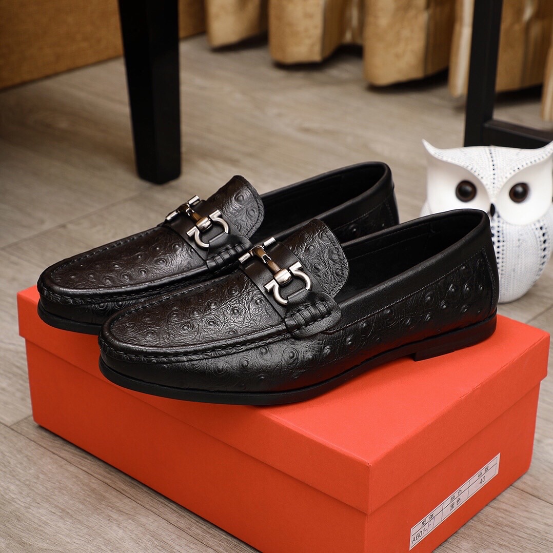 

Designer Fashion Luxury Mens Dress Shoes Studded Spikes Red Bottoms For Men Party Lovers Patent Genuine Leather Suede Canvas Flats Loafers38-45, Black