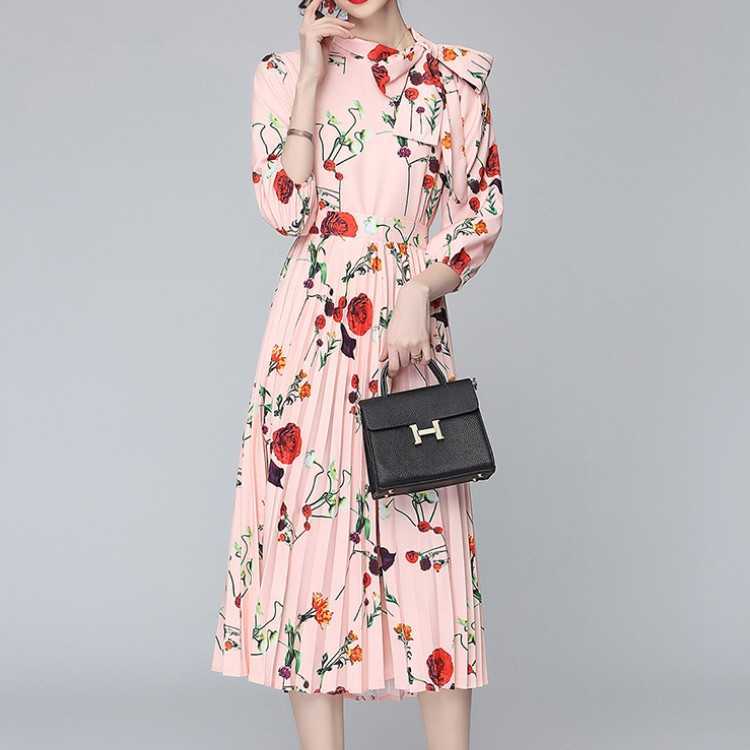 

Runway Design Women 2 piece set Spring Sweet Rose Flowers Print Bow Shirt + High Waist Pleated Midi Skirts Suit Female 210526, Photo color