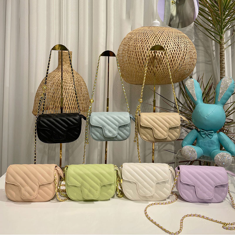 

Designer Messenger Bag Women's 2022 New Wallet Luxury Fashion Elegant Wave Pattern PU Leather Golden Ball Version Flap Shoulder Bags No Box XB10093, Make up postage no bag