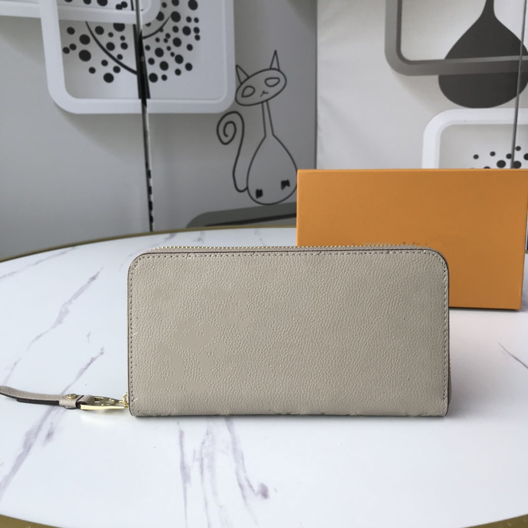 

2021High-quality women ang men Wallets & Holders Leather three-piece set chain fashion with box size:19*10*2.5cm1356