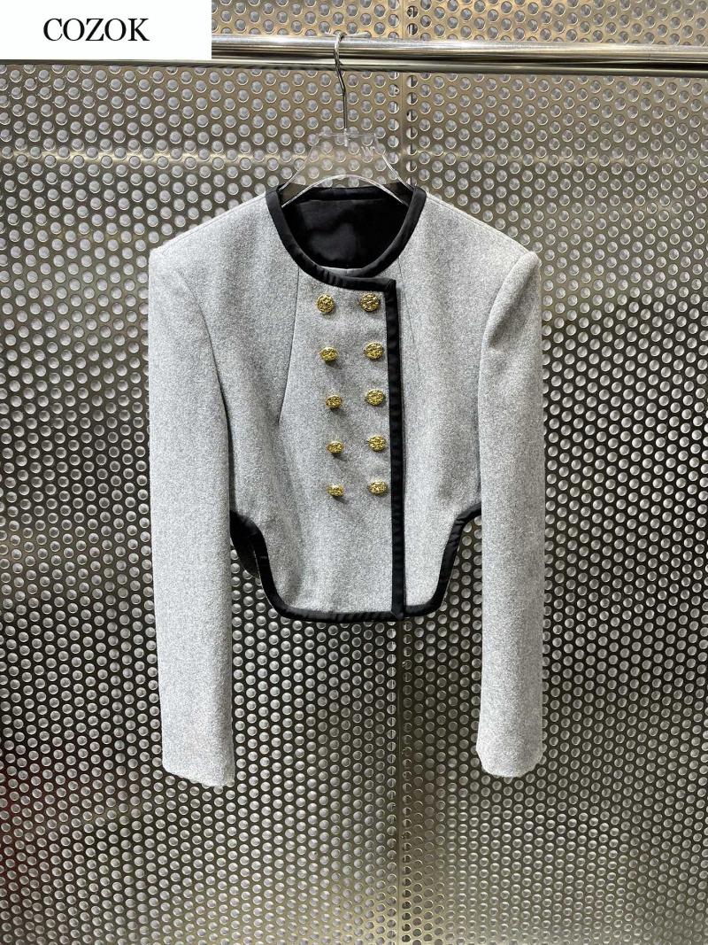 

women's two piece pants 2021 women fashion retro double-breasted woolen suit jacket + 2-piece short, White