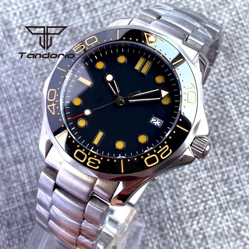 

Wristwatches 41mm NH36A Sapphire Crystal Automatic Men Watch Auto Date Luminous Dial 10Bar Waterproof Ceramic Bezel Stainless Steel Bracelet, White