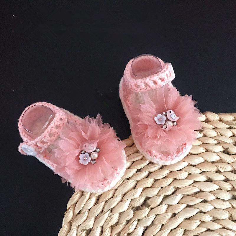 

First Walkers High Quality Custom Handmade 0-1Yrs Princess Baby Girls Soft Soled Summer Mesh Flowers Decor Knitted Crochet Infant Prewalker