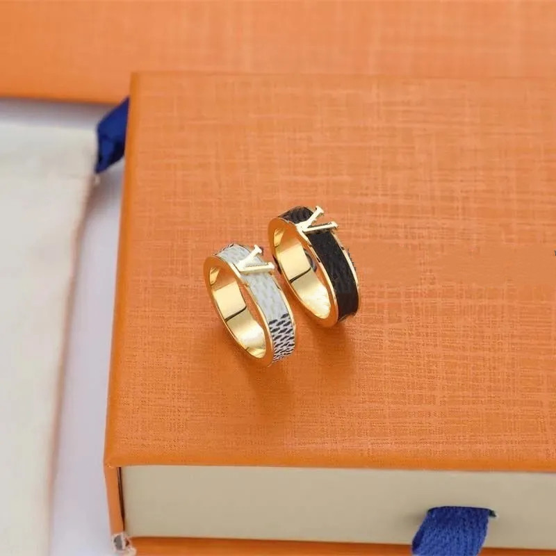 

Luxurys designer fashion luxury men's and women's gold band rings couples high quality jewelry personalized simple holiday gifts