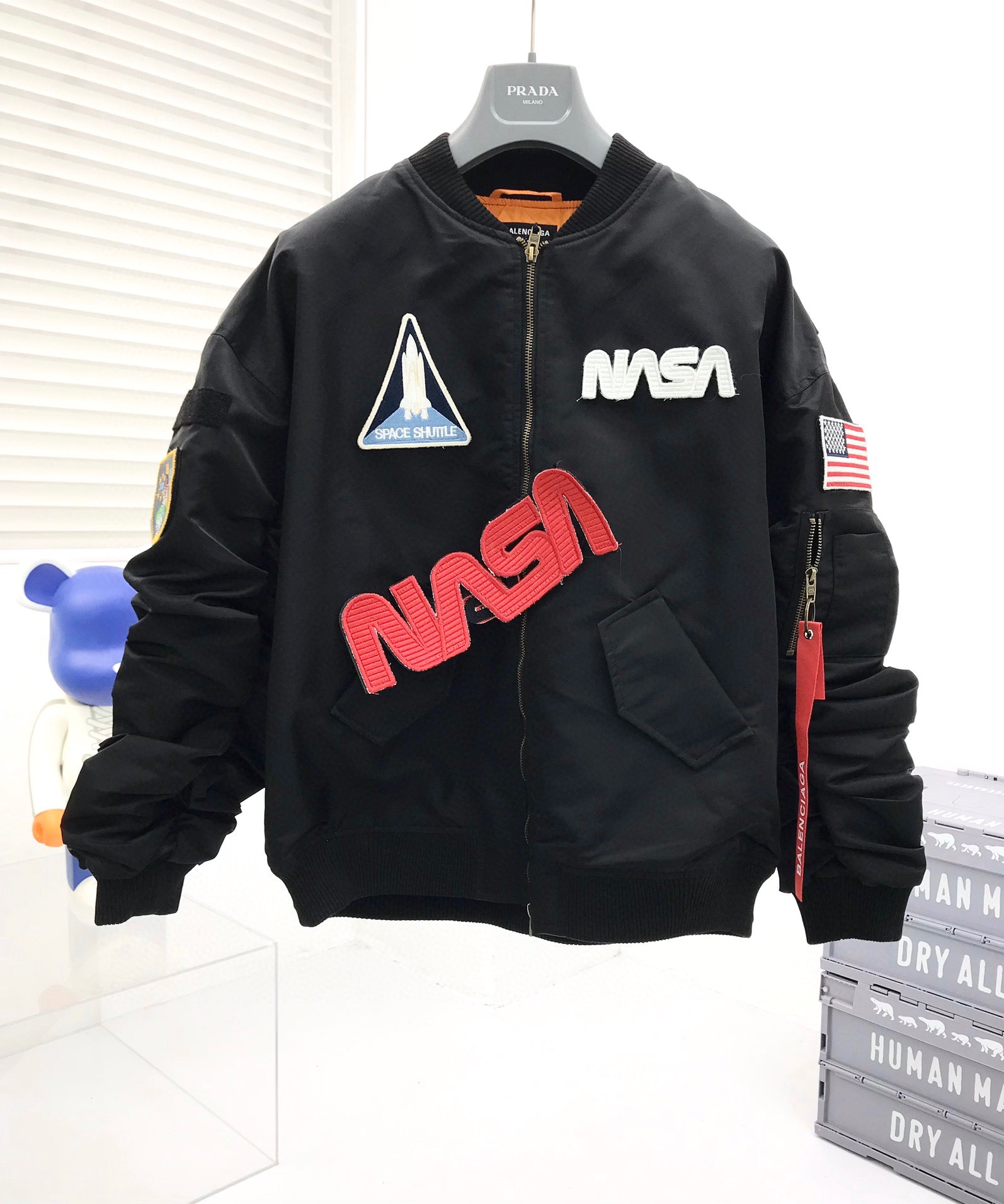 

2022ss sea newspaper printing series, Peugeot saddle pocket with silver hardware accessories, customized Organza rib,01 transparent jarckert210