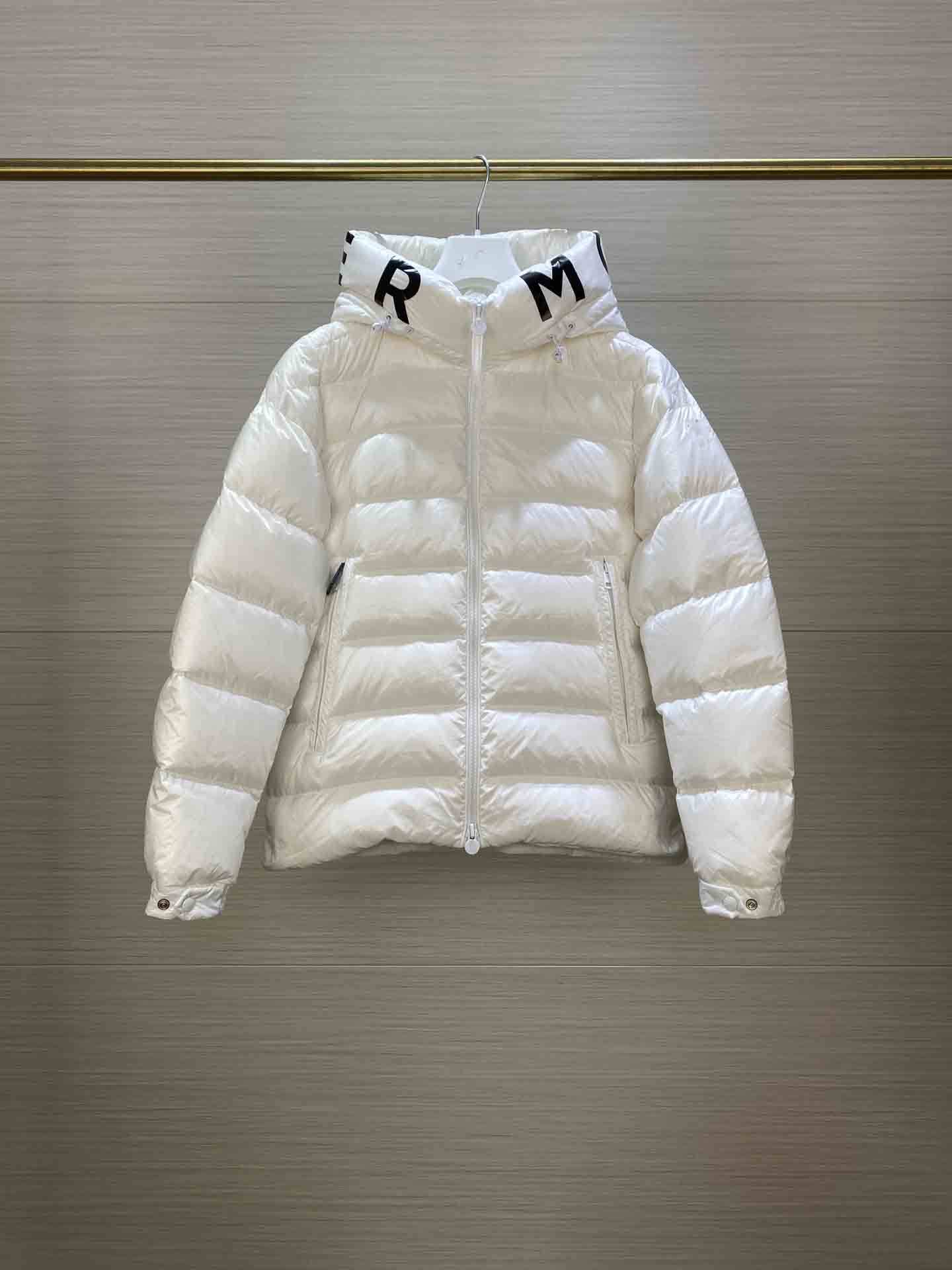 

Mens Jacket Parka Men Women Designer Classic Down Jackets Coats Casual Outdoor Warm Feather Winter Clothing Doudoune Homme Unisex Coat Outerwear, White