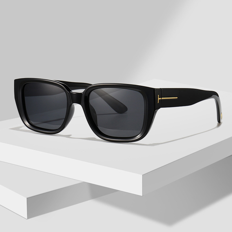 

2020 High Quality Tom female rectangle transparent frame brand designer retro sunglasses unisex square brown UV400