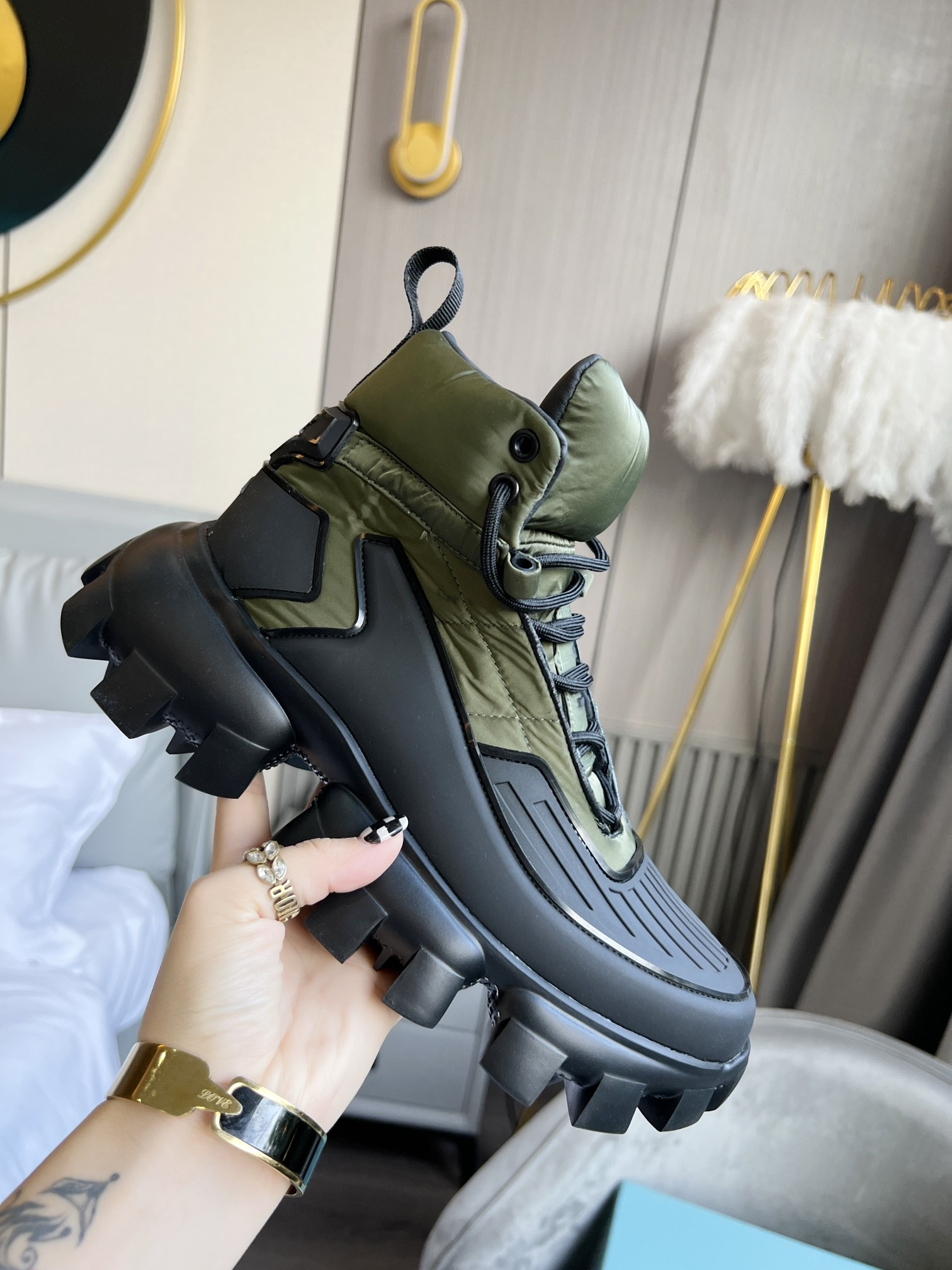 

2021 triple s men women designer casual shoes platform sneakers black white grey red pink blue green yellow mens trainers sports 1216, 02