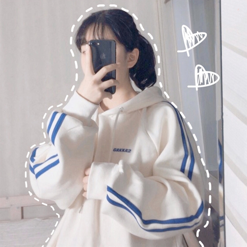 

Spring 2021 new loose Korean minority design coat ancient short white sweater women's wear, Gray