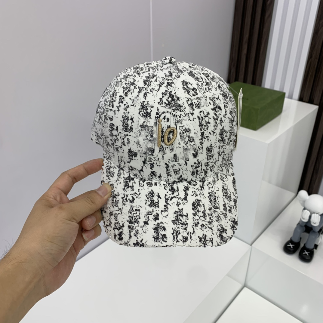 

Fashion designers buckle hat Fitted Hats Baseball Caps luxurys Adjustable Snapbacks Sports ball Cap Free Drop Mixed Order 2 colors good, Extra costs