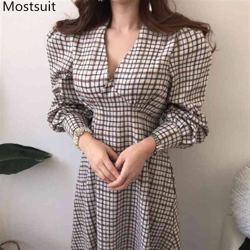 

Spring Korean Plaid Women Long Dress Sleeve V-neck Sexy Casual Fashion Ladies Dresses Vestidos Mujer 210518