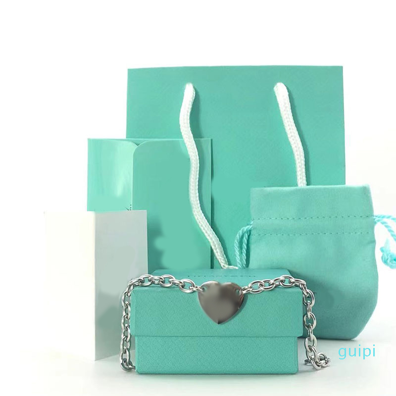 

19mm heart bracelet women stainless steel fashion chain on hand 19mm heart round A set of packaging couple jewelry Gift for Accessories Vale