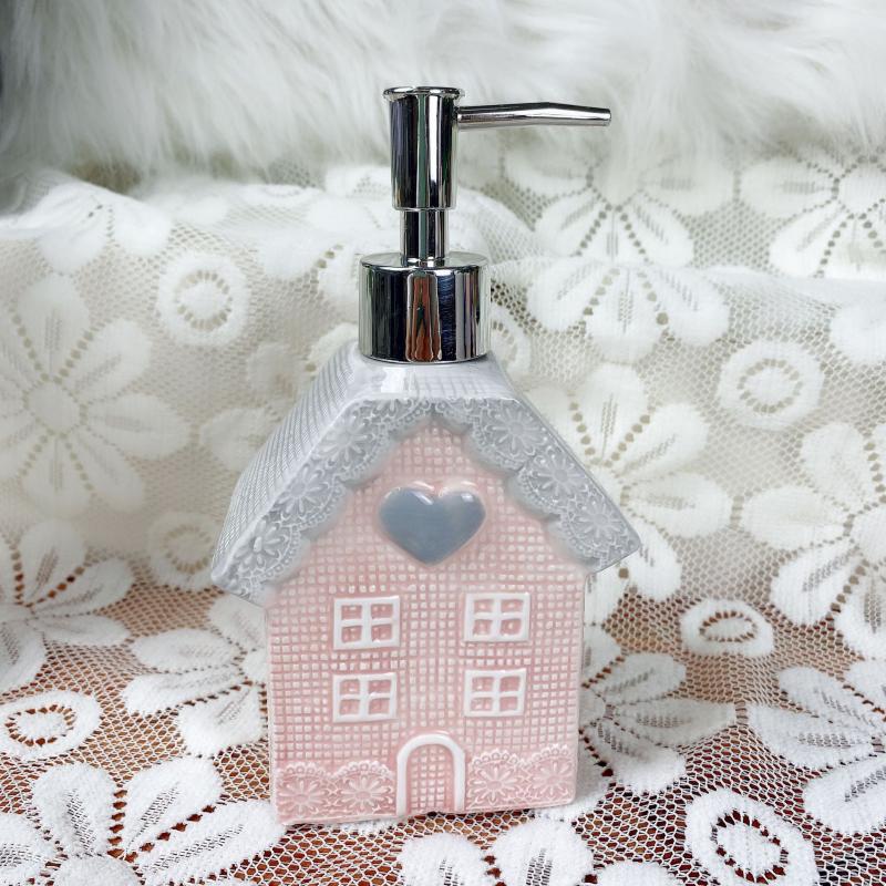 

American Creative Pink Ceramic Handwash Bottle Sanitary Ware Ins Wind Adornment Liquid Soap Dispenser