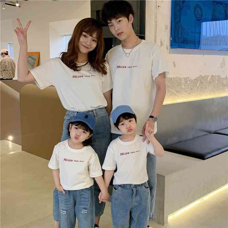 

The summer T-shirt family three or four foreign style T-shirt family matching outfits plus size clothes 210701, Yellow