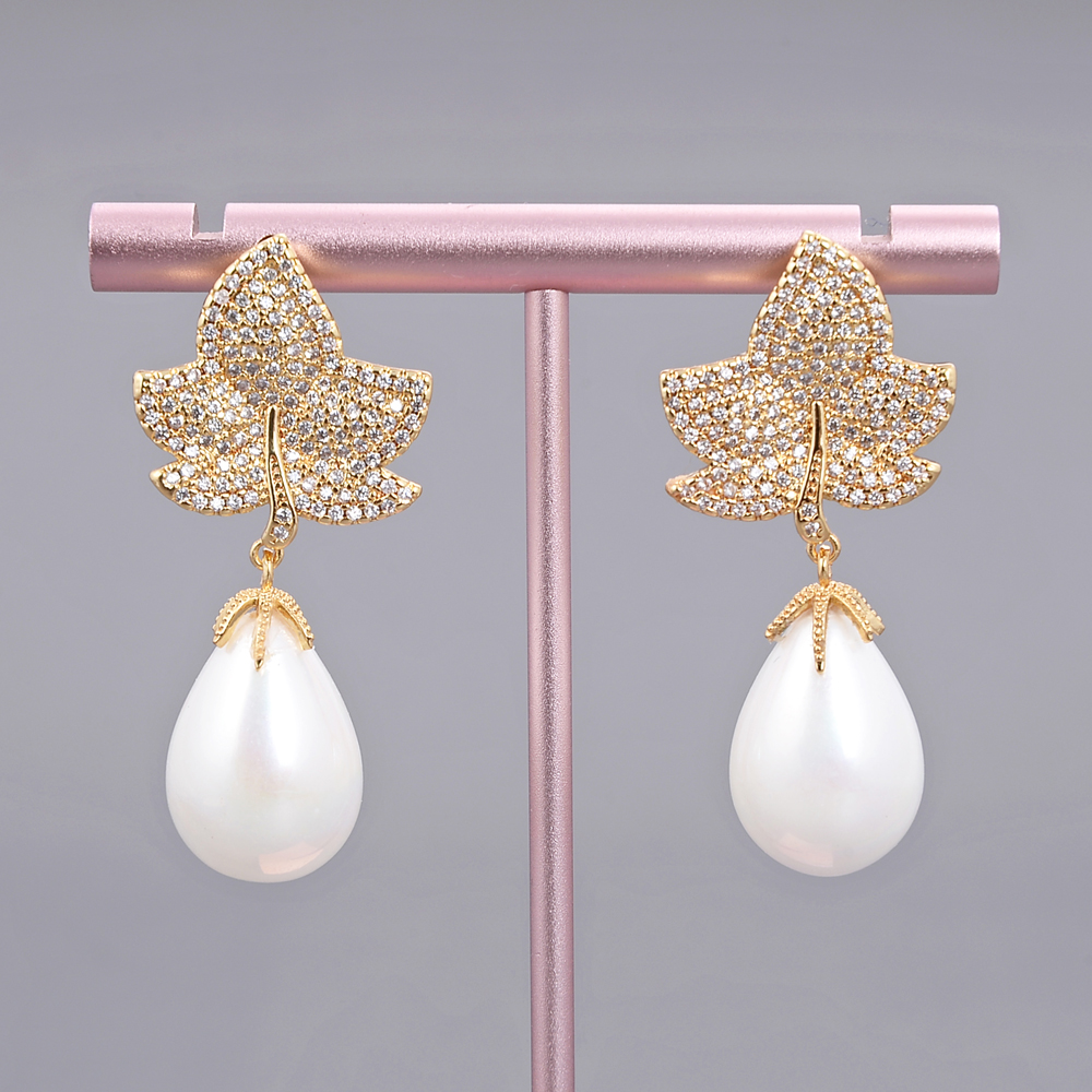 

GuaiGuai Jewelry White Sea Shell Pearl Gold Color Plated Cz Micro Pave Drop Earrings For Women Real Gems Stone Lady Fashion Jewellry